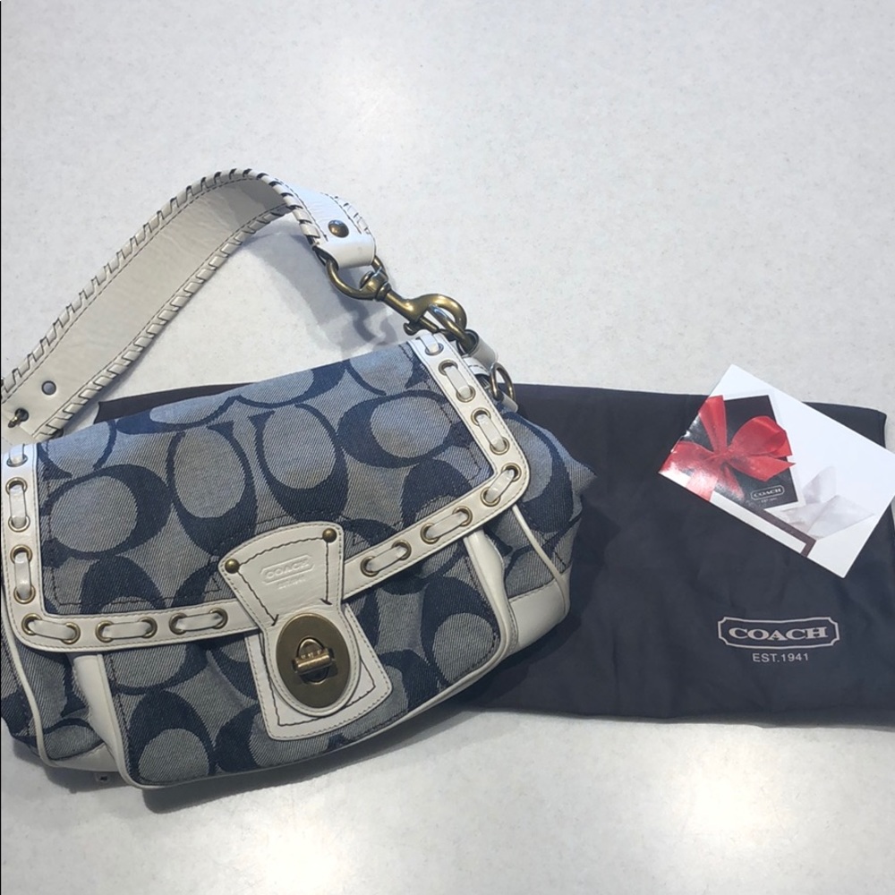 Coach shoulder bag.